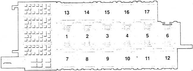 Abbildung der zusätzlichen Relaisplatte im Audi 200 C3 (1989-1991).