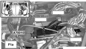 Weitere Sicherung im Motorraum, speziell für S85-Motoren