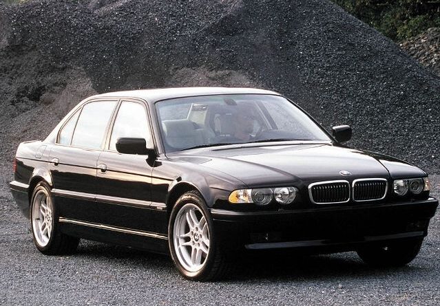BMW 7 E38 (1994-2001) – Sicherungskasten