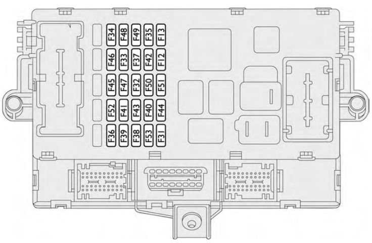 Nahaufnahme des Sicherungskastens am Armaturenbrett mit Sicherung F44 für den Zigarettenanzünder (2009-2011).