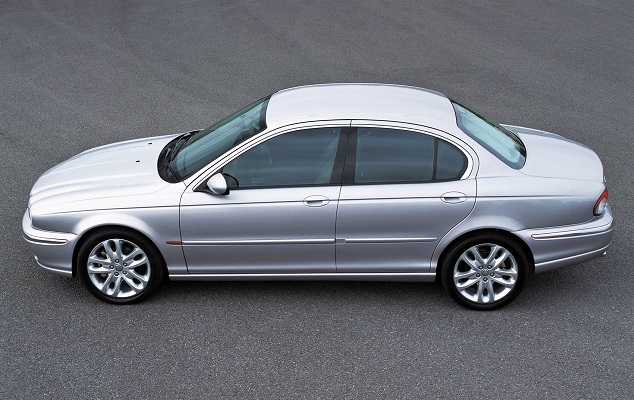 Jaguar X-Type (2001-2009) – Sicherungskasten