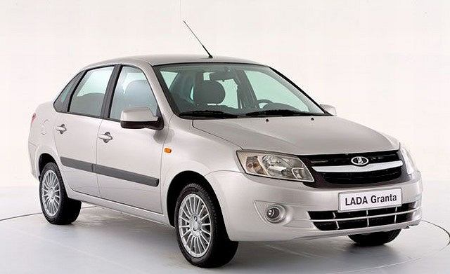Lada Granta (2011-2021) – Sicherungskasten