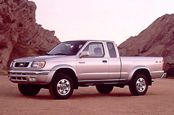 Nissan Frontier (1997-2014) – Sicherungskasten