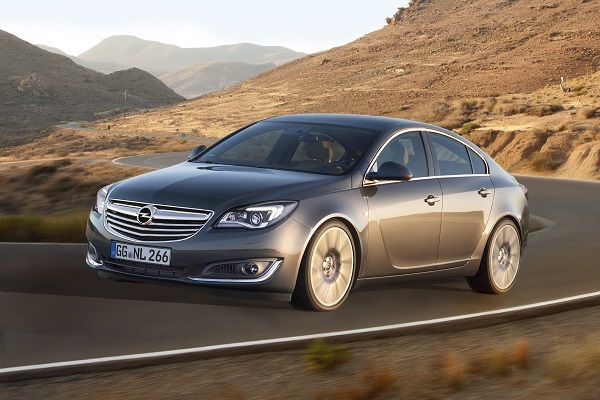 Opel Insignia A (2009-2017) – Sicherungskasten