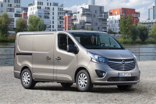 Opel Vivaro II (2014-2016) – Sicherungskasten