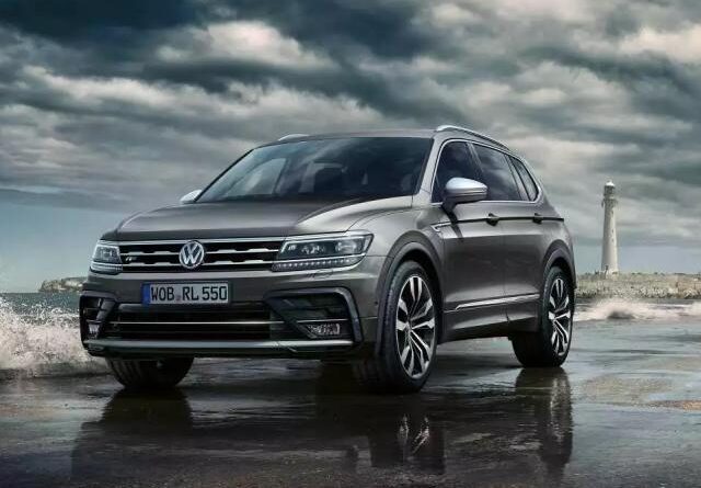Volkswagen Tiguan 2 (2016-2021) – Sicherungskasten