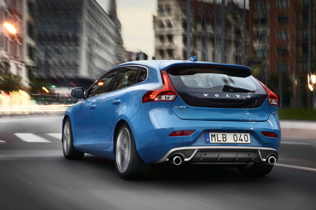 Volvo V40 II (ab 2012) – Batterie
